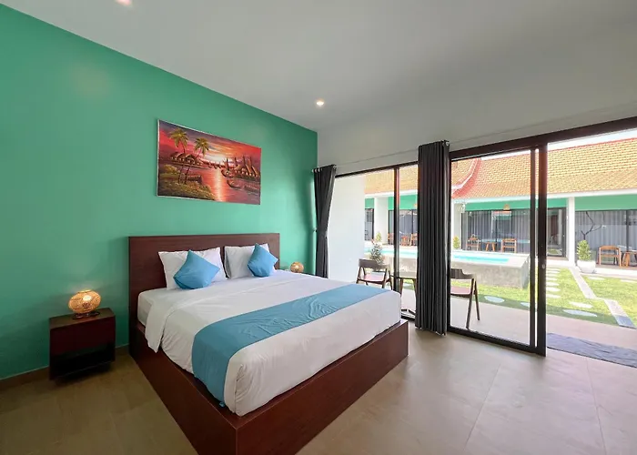 Moon Bali 3*