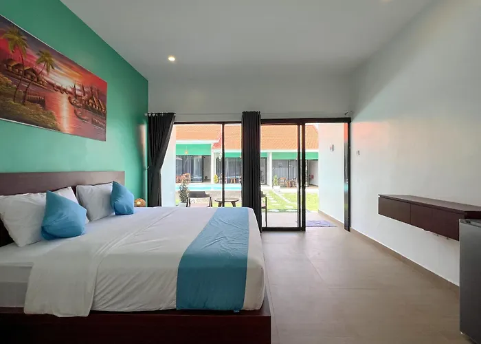 Moon Bali 3*